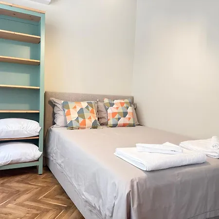 Shanti Urban Oasis Center Warna